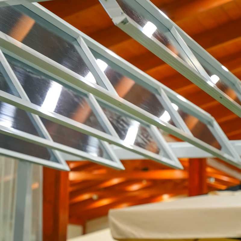 Gazebo da Giardino in Alluminio Bianco 3x3 m Copertura con Pannelli Mobili